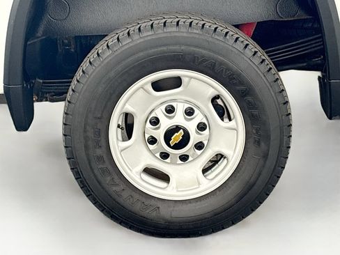 Used 2023 Chevrolet Silverado 2500 W/T w/ WT Convenience Package AWD/4WD image 30