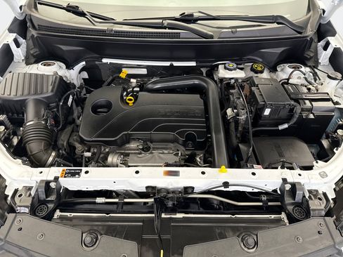 Used 2024 Chevrolet Equinox LT w/ LPO, Floor Liner Package image 21