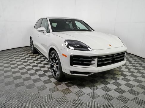 New 2026 Porsche Cayenne AWD/4WD image 28