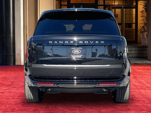 New 2026 Land Rover Range Rover SE image 5