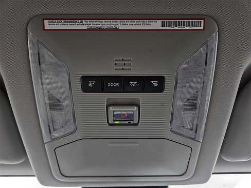 Used 2021 Toyota RAV4 LE image 25