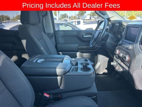 Used 2021 Chevrolet Silverado 1500 LT AWD/4WD image 3