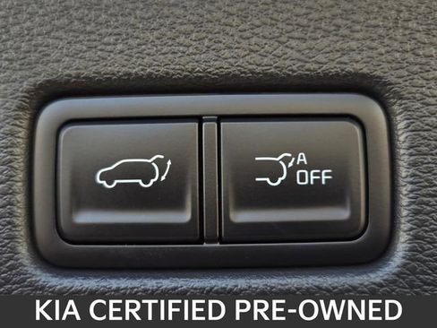 Used 2025 Kia Telluride AWD image 11