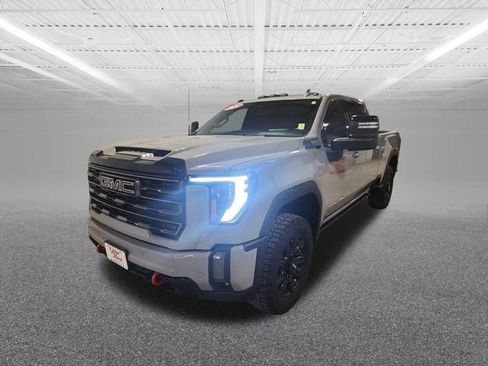 Used 2024 GMC Sierra 2500 AT4 w/ AT4 Premium Plus Package image 2