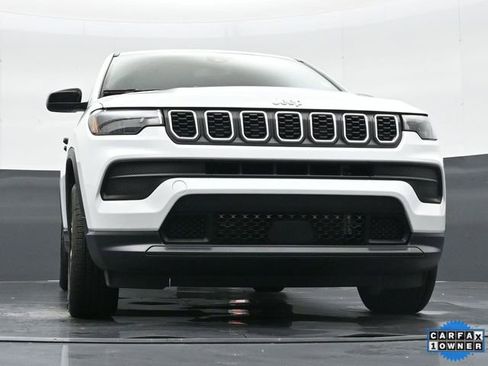 Used 2025 Jeep Compass Sport AWD/4WD image 33