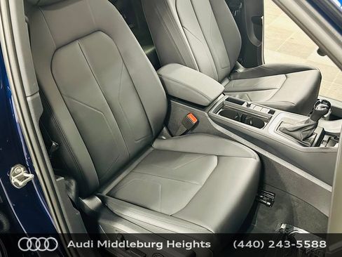 Certified 2025 Audi Q3 2.0T Premium w/ Convenience Plus Package AWD/4WD image 27