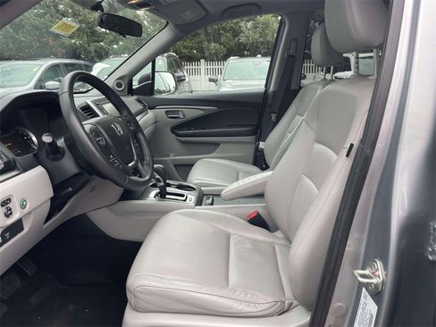 Certified 2019 Honda Ridgeline RTL image 13