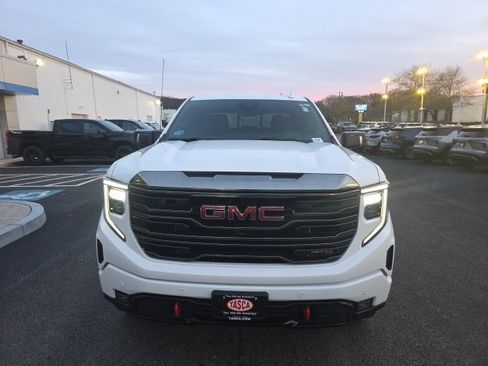 Used 2023 GMC Sierra 1500 AT4 w/ AT4 Premium Package image 2