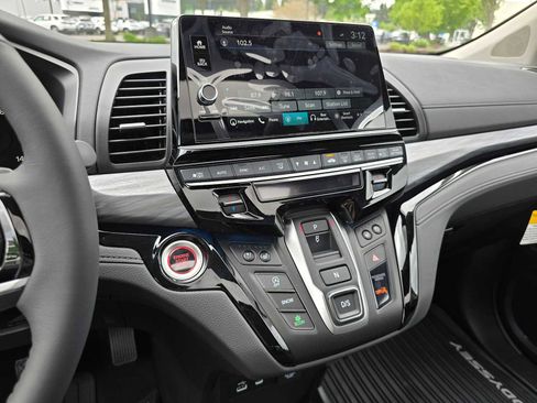 New 2026 Honda Odyssey Elite image 29