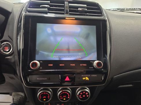 Used 2020 Mitsubishi Outlander Sport ES AWD/4WD image 12