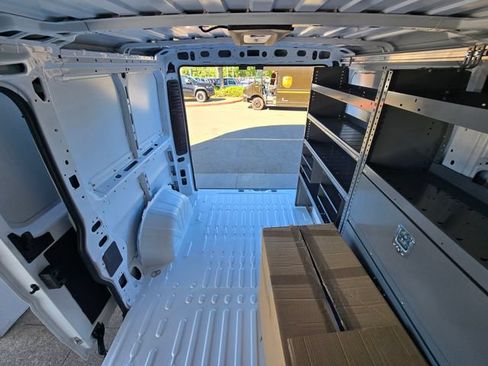 Used 2025 RAM ProMaster 2500 w/ Quick Order Package 22G SLT FWD image 23