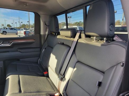 Used 2024 GMC Sierra 1500 Denali AWD/4WD image 28