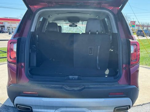 Used 2023 GMC Acadia SLT image 8