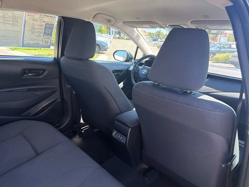 Used 2025 Toyota Corolla LE FWD image 16
