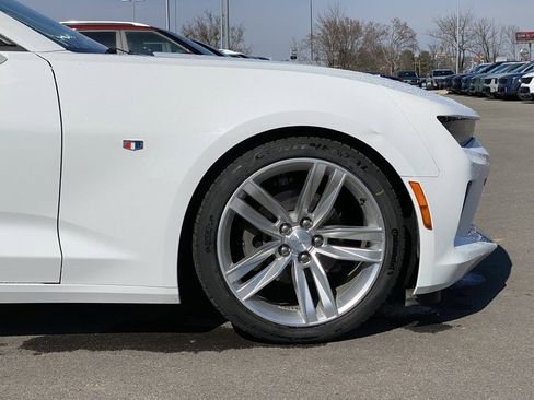 Used 2017 Chevrolet Camaro LT w/ RS Package image 9
