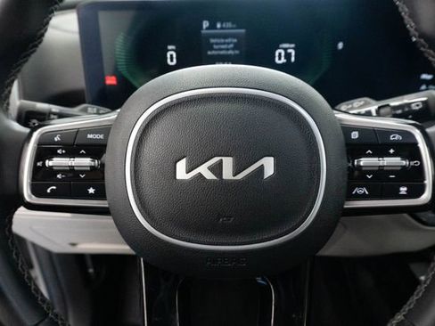 Used 2024 Kia Sorento S w/ Panoramic Sunroof Package FWD image 12