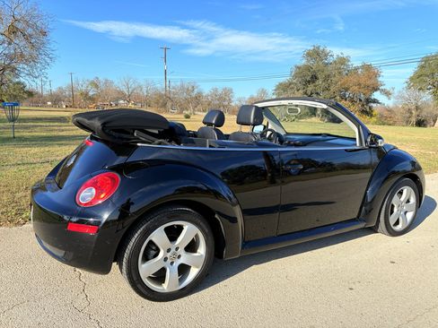 Used 2007 Volkswagen Beetle 2dr AUTOMATIC image 46