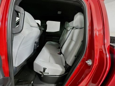 Certified 2026 Toyota Tacoma SR5 AWD/4WD image 24