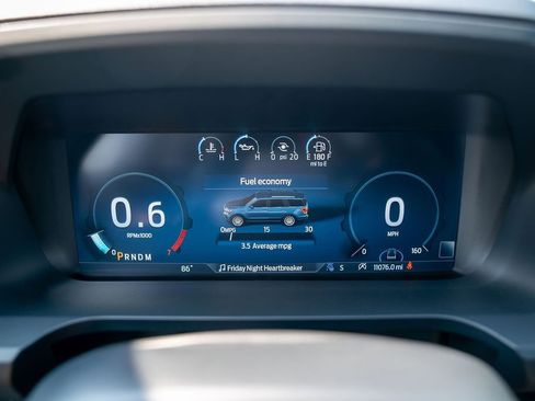 Used 2024 Ford Expedition Platinum image 15