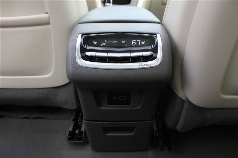 Used 2023 Cadillac XT6 Premium Luxury AWD/4WD image 26
