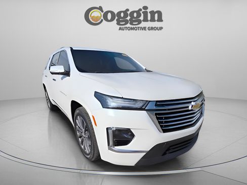 Used 2023 Chevrolet Traverse Premier image 14