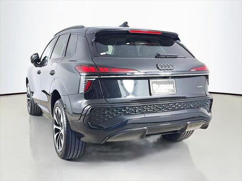 New 2026 Audi Q3 quattro 2.0T AWD/4WD image 5