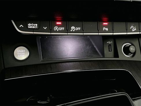 Certified 2022 Audi Q5 2.0T Premium w/ Convenience Package image 16