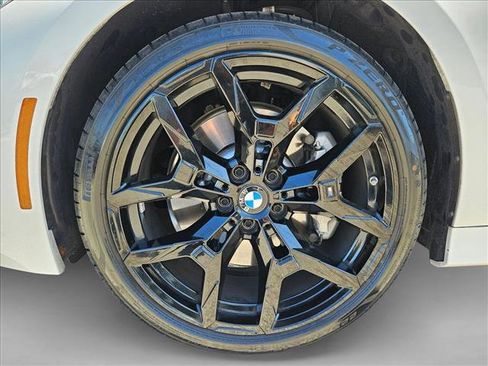 Used 2025 BMW 330i Sedan w/ M Sport Package RWD image 22