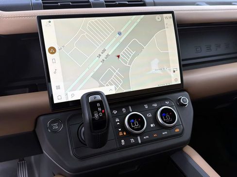 New 2026 Land Rover Defender 110 X-Dynamic SE AWD/4WD image 22