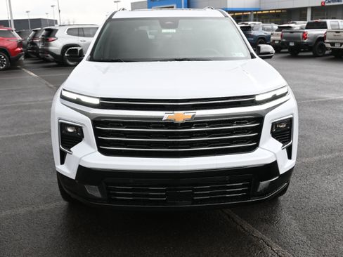 New 2026 Chevrolet Traverse High Country w/ LPO, Floor Liner Package AWD/4WD image 3