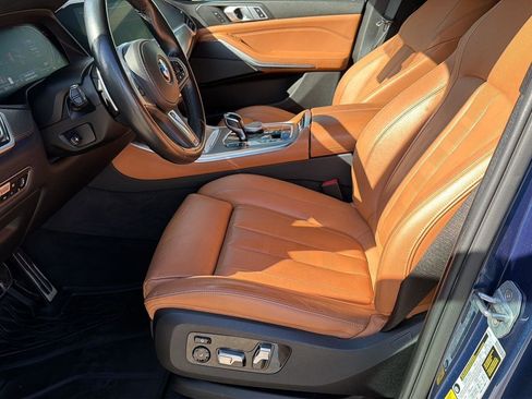 Used 2019 BMW X5 xDrive50i w/ M Sport Package image 9