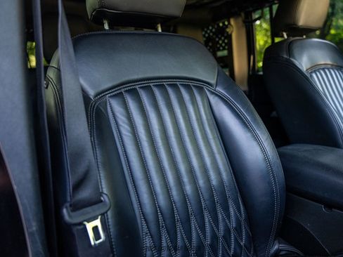 Used 2017 Jeep Wrangler Unlimited Rubicon w/ Connectivity Group AWD/4WD image 64