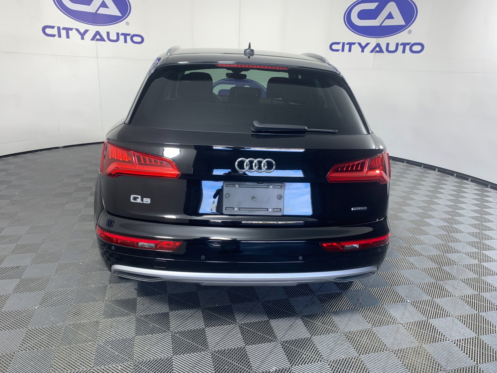 Used 2020 Audi Q5 2.0T Premium AWD/4WD image 4