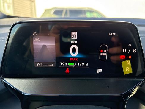 New 2026 Volkswagen ID.4 Pro image 16