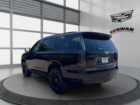 Used 2026 Cadillac Escalade Platinum Sport w/ LPO, ONYX Package AWD/4WD image 6