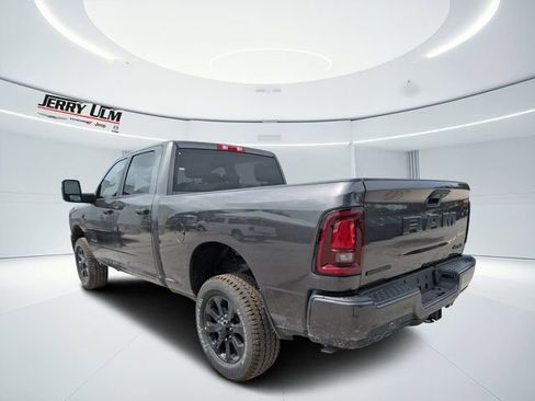 New 2026 RAM 2500 Big Horn AWD/4WD image 5