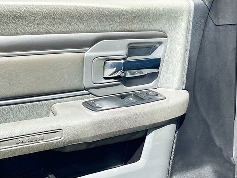 Used 2013 RAM 1500 Express RWD image 16