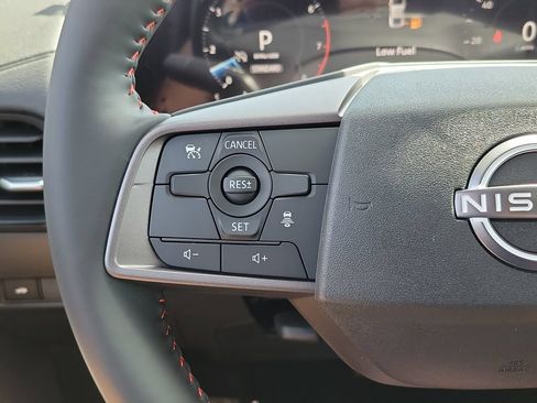 New 2026 Nissan Sentra SR w/ Floor Mat Package FWD image 8