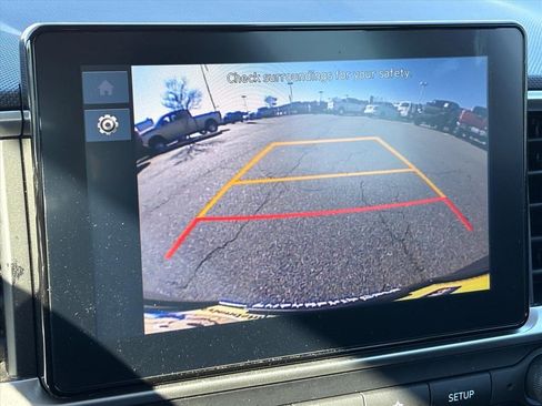 Used 2025 Hyundai Venue SEL image 5