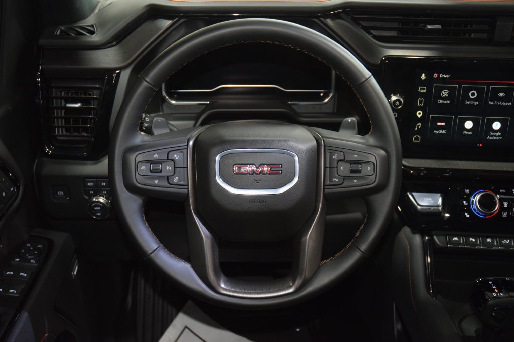 Used 2025 GMC Sierra 1500 AT4 w/ AT4 Premium Package AWD/4WD image 37