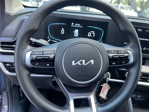Used 2025 Kia Sportage LX FWD image 25