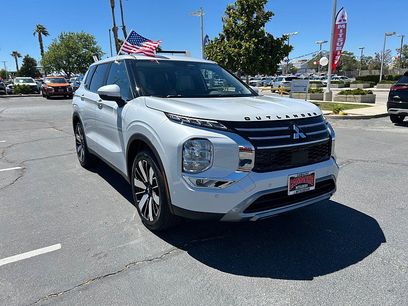 New 2026 Mitsubishi Outlander SE