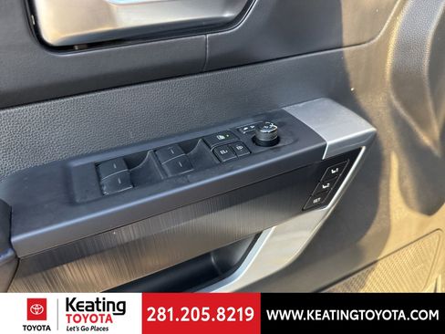 Used 2025 Toyota Tundra Platinum AWD/4WD image 12