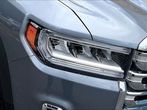Used 2021 GMC Acadia SLT w/ LPO, Floor Liner Package FWD image 28