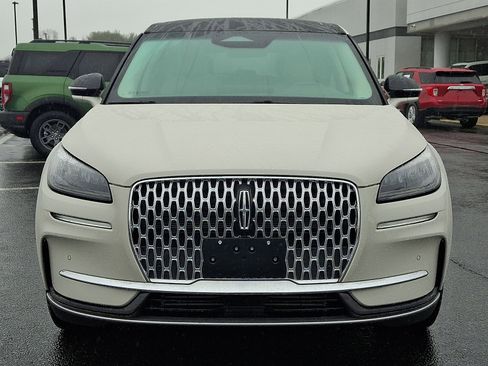 Used 2024 Lincoln Corsair AWD w/ Equipment Group 101A image 2