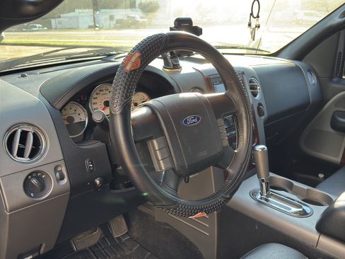Used 2006 Ford F150 Lariat AWD/4WD image 11