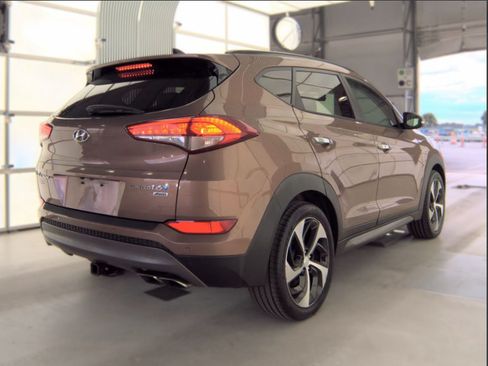 Used 2016 Hyundai Tucson Limited w/ Option Group 03 AWD/4WD image 2