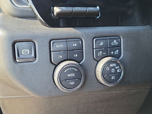 Certified 2025 Chevrolet Silverado 2500 High Country w/ Midnight Edition image 21