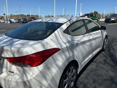 Used 2013 Hyundai Elantra Limited image 5