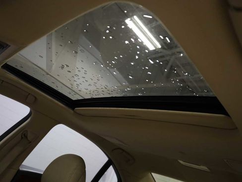 Used 2011 Lexus LS 460 w/ Comfort Pkg image 18